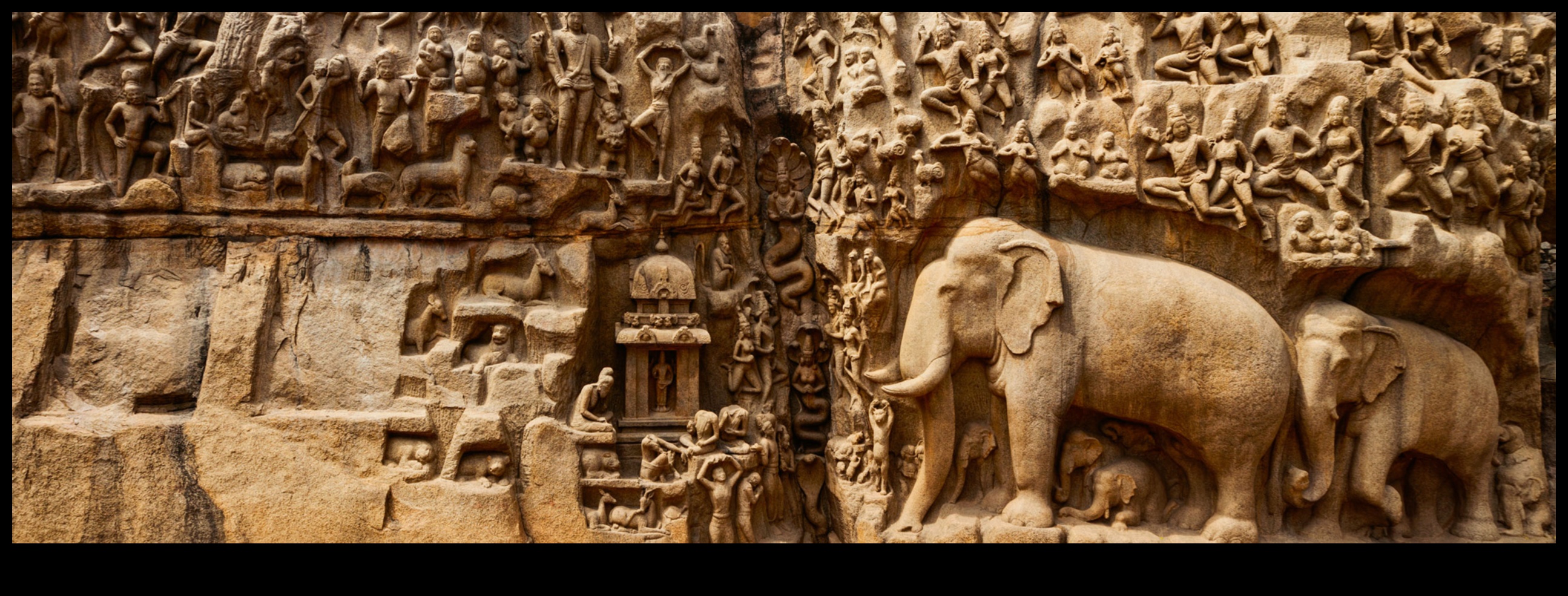 Skulpturālie krāšņumi Viduslaiku akmens grebšanas mākslaCeļojums laikā un telpā, lai izpētītu viduslaiku akmens griešanas skaistumu un mākslinieciskumu. 4 Skulpturālie krāšņumi: grebšanas māksla viduslaiku akmenī